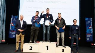 v.l.n.r.: Sektionschef Mag. Georg Konetzky/BMAW, Johannes Gstrein/Platz 3, René Steinkellner/Platz 1, Jonas Widmann/Platz 2, Herbert Gabauer/Experte