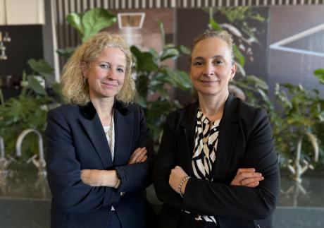 (v.l..n.r.:) Castellucci de Kolb bildet mit Caroline Schmitt die neue Doppelspitze des Unternehmens.