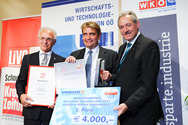  Der Preis wurde an Hrn. Senator Karl Egger anlässlich der Gala im Landesstudio des ORF OÖ am 26. Sept. 2011 durch Hrn. Kommerzialrat Viktor Sigl überreicht. 